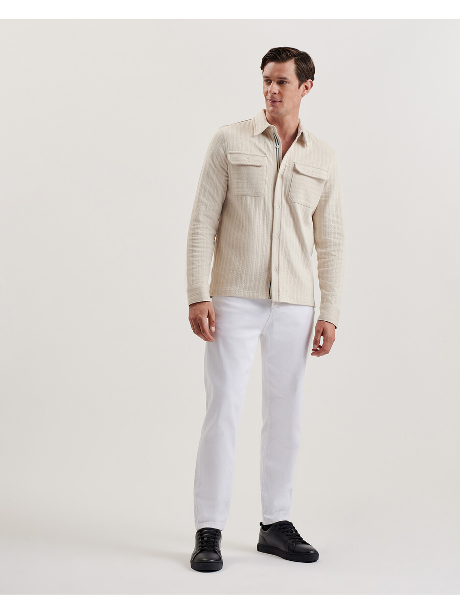 belza - camisa de algodón texturizado con bolsillos utilitarios