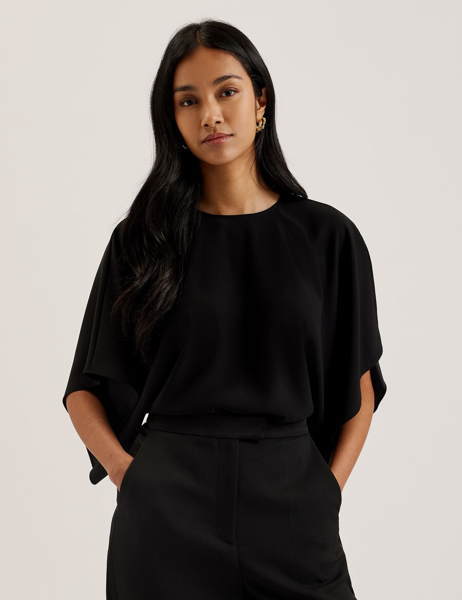 cherika - blusa tejida de manga corta con estampado de murciélago