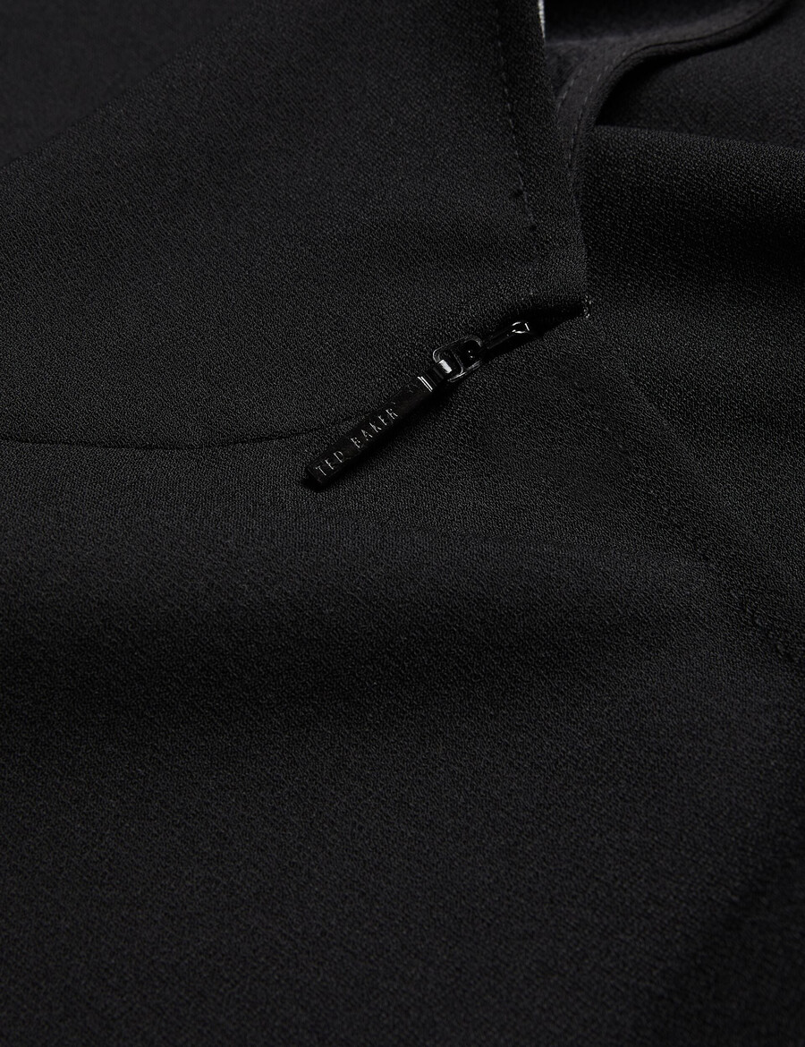 cherika - blusa tejida de manga corta con estampado de murciélago